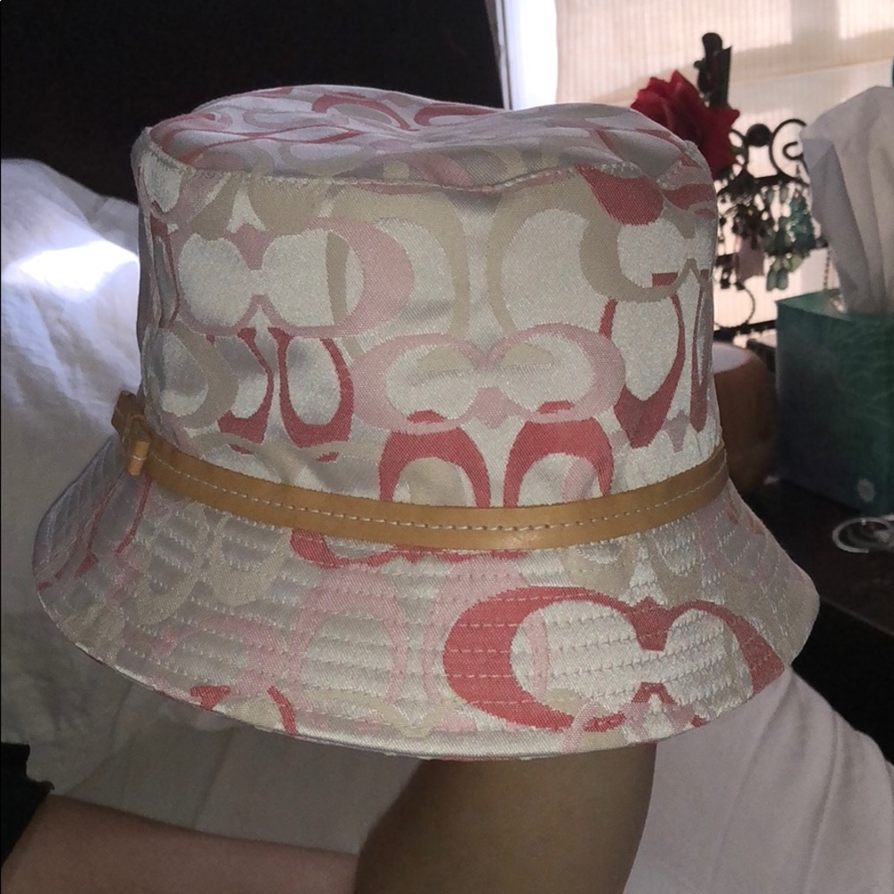 Coach hat